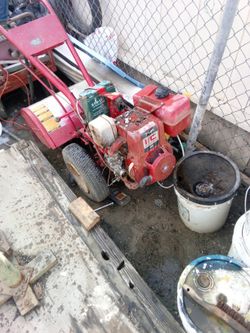 Briggs & Stratton 7 Horsepower Rototiller