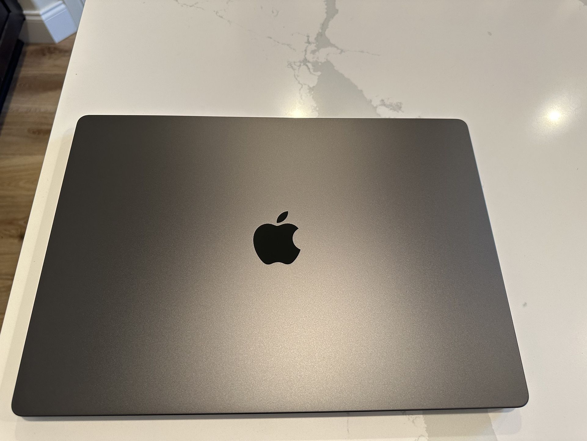 MacBook Pro M4 16” Space Black