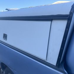 A.R.E. Truck Bed Cover