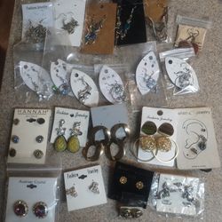 22 New Fashion Earrings