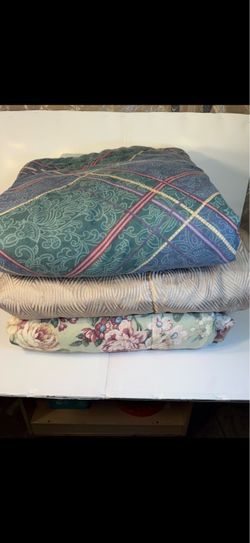 Used Blankets size Queen disposable 3 X $30 al sur de Chicago