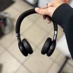 JBL Tune 520BT Headphones