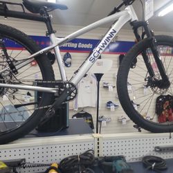 Men's Schwin Bicycle 