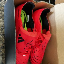 Soccer cleats