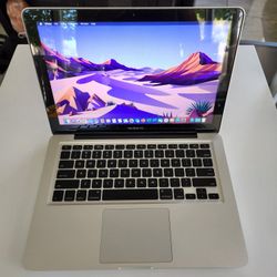 Apple MacBook Laptop - Like New 
