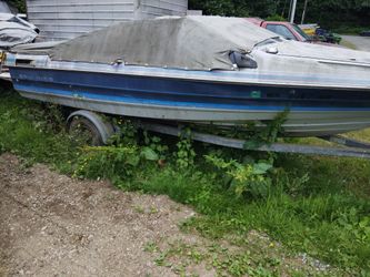 Bayliner Boat With Nice Galvanized Trailer