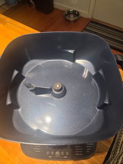 Slow cooker