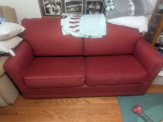 Lazy Boy couch 2 couchin couch no mattress