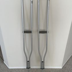 Adjustable Adult Crutches 
