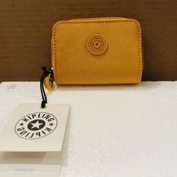 Kipling Women's Tops Wallets