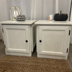 End / Side Tables 