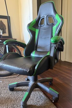 Green & Black Gaming Chair – Adjustable Reclining Office Chair