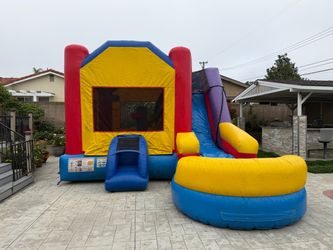 Inflatable Bounce House with Slide and Pool