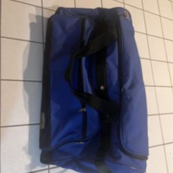 Duffle Bag With Wheels 