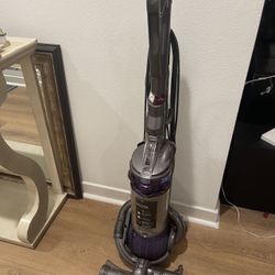 Dyson DC25