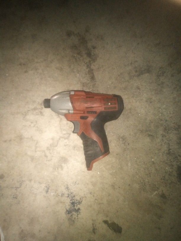 milllwaukee impact drill m