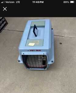 Small pet carrier
