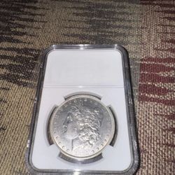 1895 O morgan silver dollar
