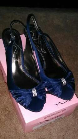 Women's high heels* NINA BRAND* size 8 1/2* composition leather.