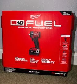 Milwaukee M18 FUEL 3/8" Compact Impact Wrench Kit