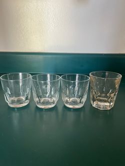 Assorted glassware