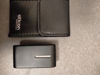 Oticon Connect Clip Wireless Microphone And Streamer Accessory 