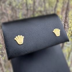 Jewelry 14k solid yellow gold stud fancy Rolex Logo king’s crown earrings 0.20g