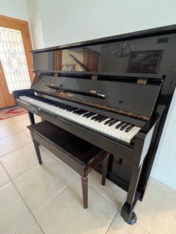 Brentwood Upright Piano — Gloss Black w/ Bench