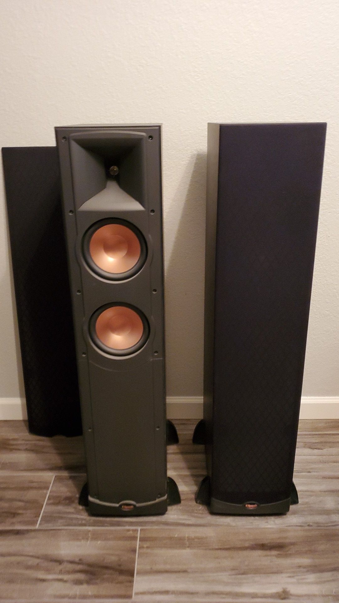 Klipsch RF62 tower speakers