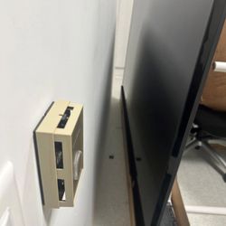 Sharp PN-LE PN-LE801 80" 3 D TV 1920 x 1080p LED-LCD TV - 16:9 - HDTV