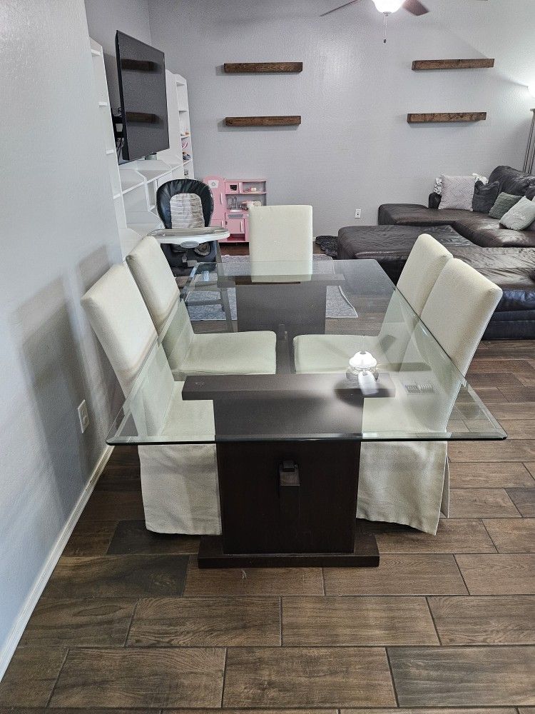 Glass And Wood Kitchen Table And 5 Chairs