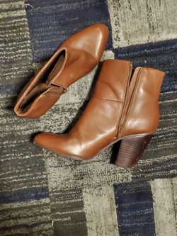 Brown leather boots size 9