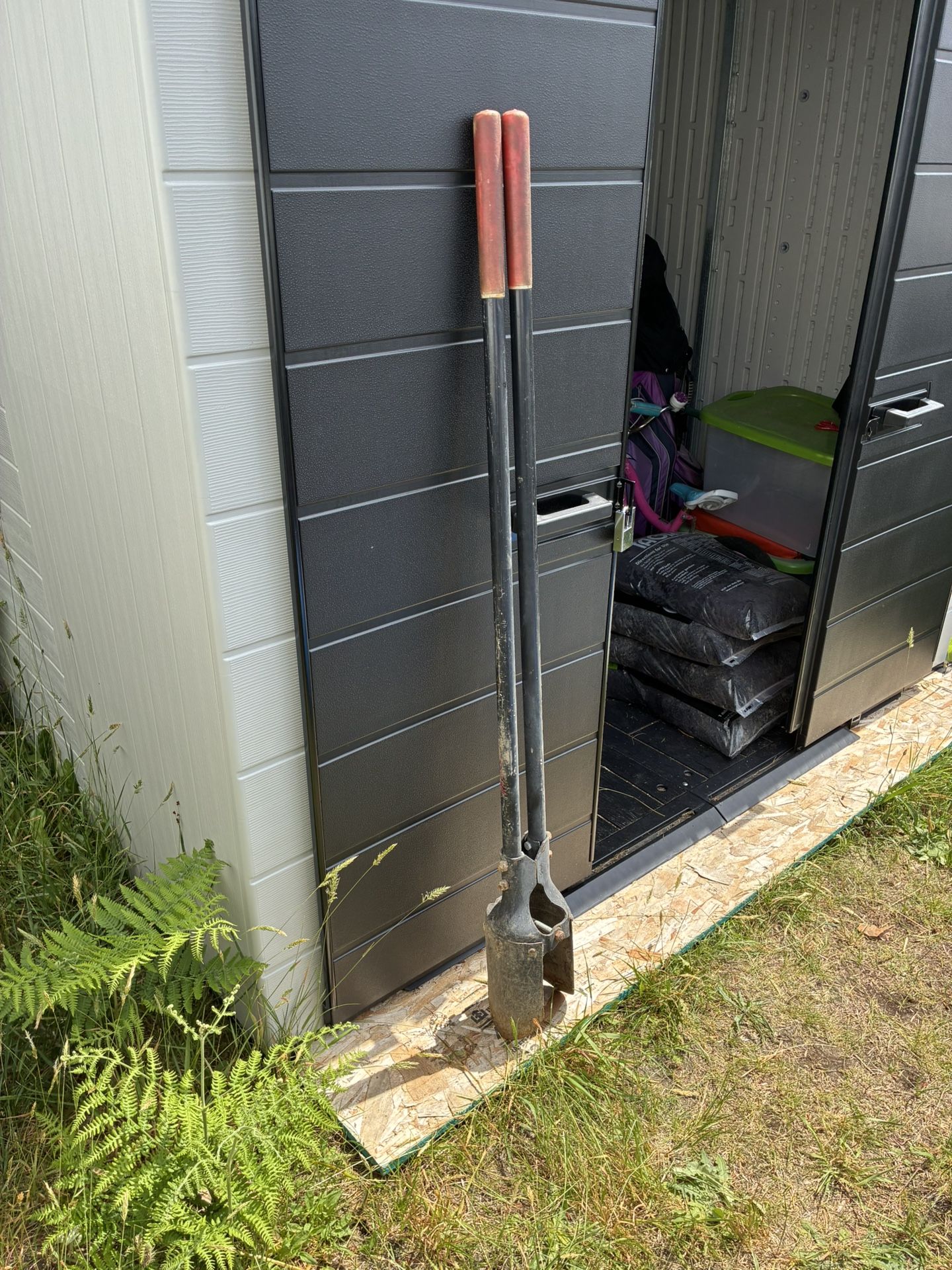 Misc. Landscaping or Yard Tools, Ladders & Buckets