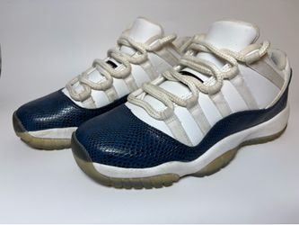 Jordan Air Jordan 11 Retro Low Snakeskin White Blue Sneakers Boys Size 6.5Y