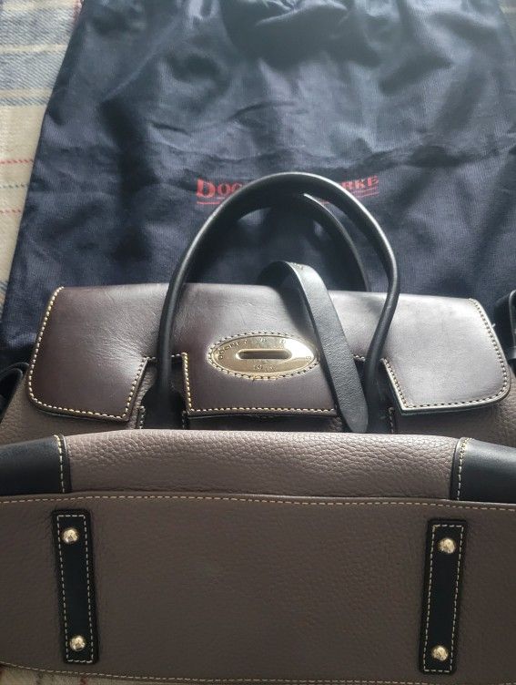 Great Dooney & Burke