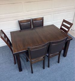 7-PC FORMAL SOLID WOOD BROWN FINISHED DINING SET (1 TABLE WITH EXTENSION LEAF & 6 PADDED CHAIRS)