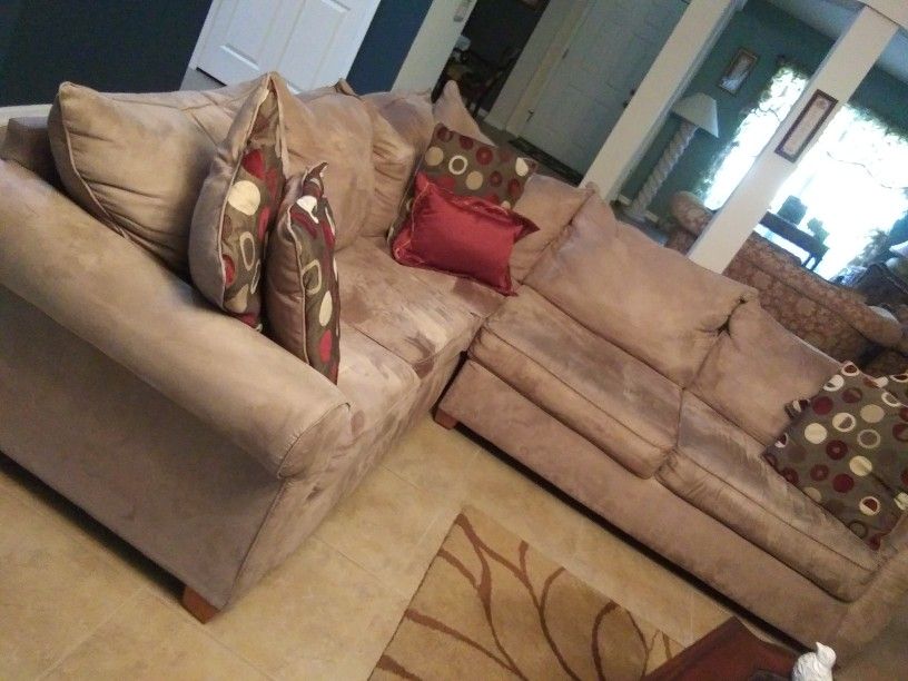 High End Sectional L Shape & Chaise