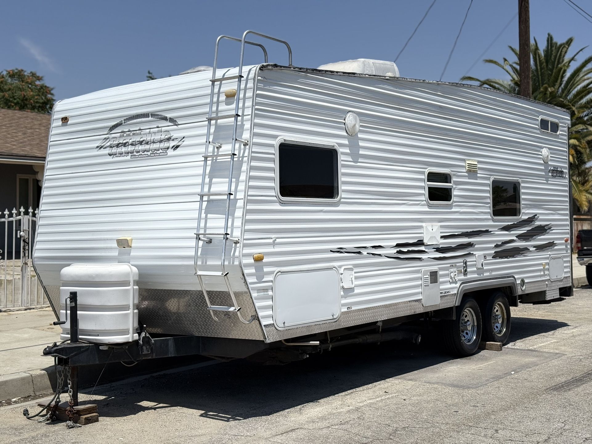 2006 Attitude By Eclipse Toy Hauler 23FT