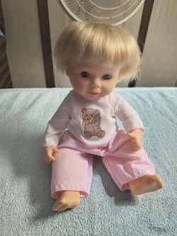 Vintage 2004 Cititoy Sleepy Eye Doll 