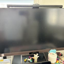 BenQ EW3280U 32in 4K Monitor 