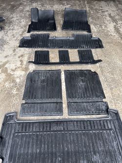 Rivian R1S Linerx All Weather Floor Mats