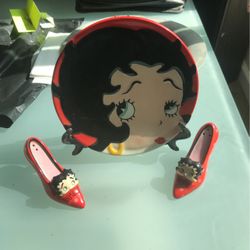 Plate/Salt and pepper shaker