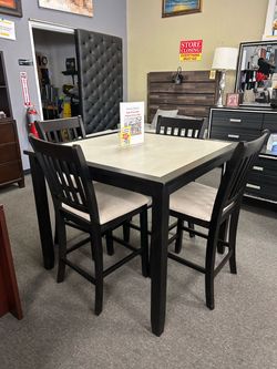 Counter Height Dining Table Set with 4 Chairs