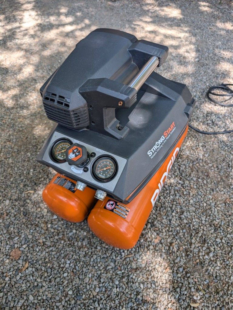 Ridgid Air compressor 4.5 gallon