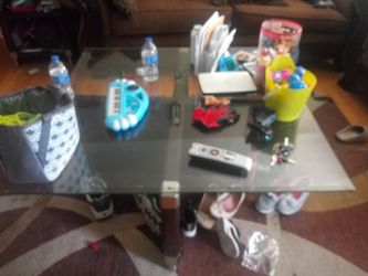 Center table and two end table