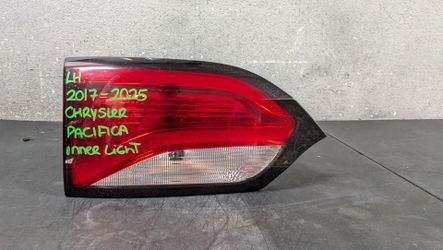 2017-2018-2019-2020-2021-2022-2023-2024-2025 CHRYSLER PACIFICA LEFT INNER TAIL LIGHT OEM USED #10546