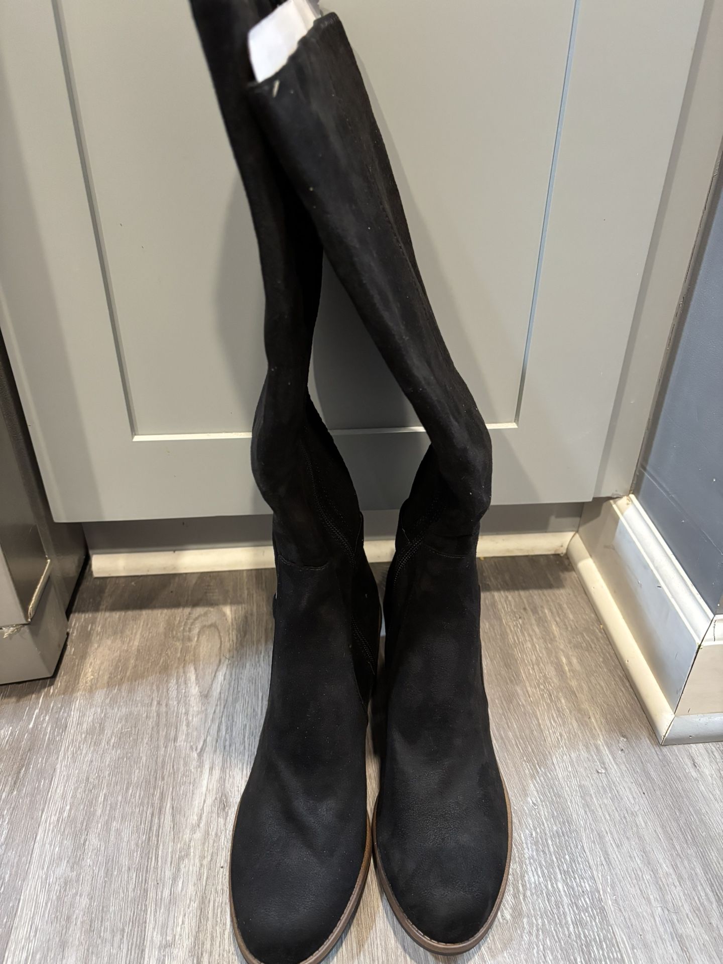 Elegant Black Women's Boots