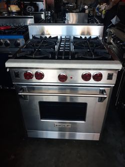WOLF PROFESSIONAL STOVE 30" GAS NATURAL 4 BURNERS
