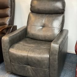 Swivel Recliner 
