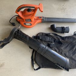 Black and Decker Blower/vacuum 